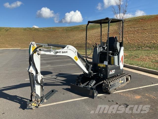 Bobcat E20 Pelle sur chenilles