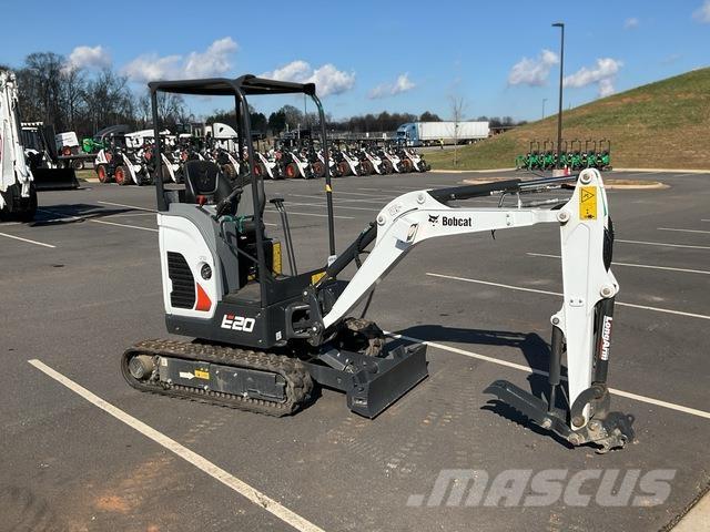 Bobcat E20 Pelle sur chenilles