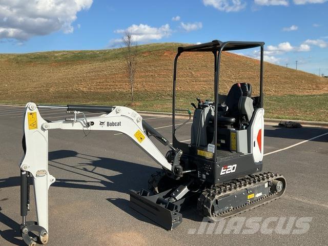 Bobcat E20 Pelle sur chenilles