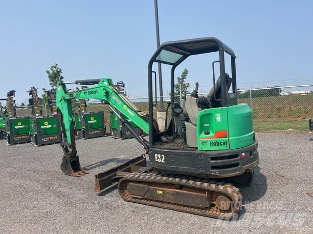 Bobcat E32 Pelle sur chenilles