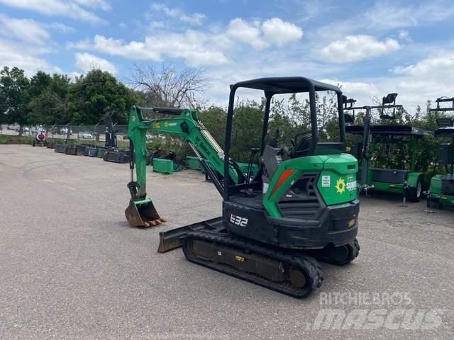 Bobcat E32 Pelle sur chenilles