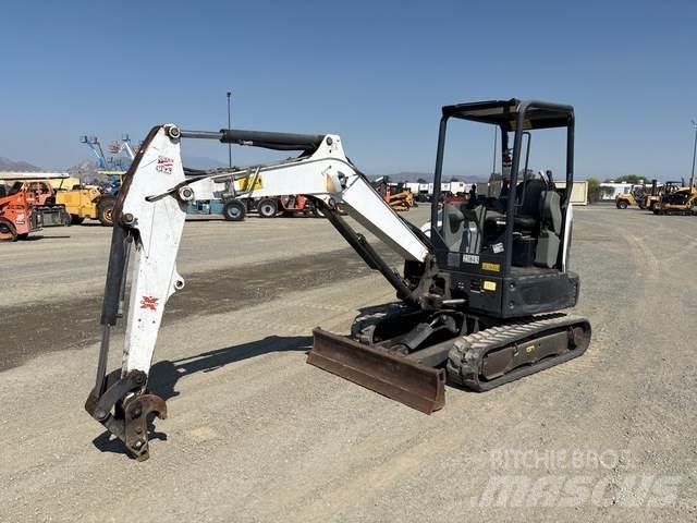 Bobcat E32I Pelle sur chenilles