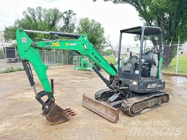 Bobcat E32i Pelle sur chenilles