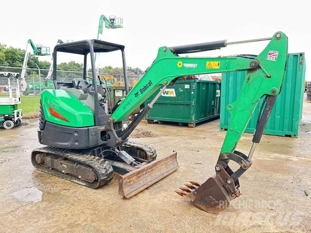 Bobcat E32i Pelle sur chenilles