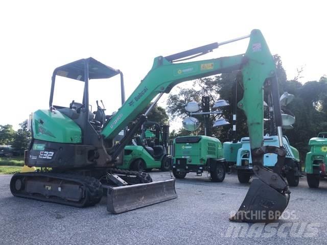Bobcat E32i Pelle sur chenilles