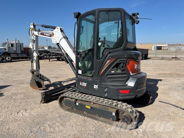 Bobcat E35 Pelle sur chenilles