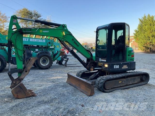 Bobcat E50 Pelle sur chenilles