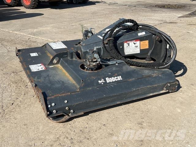 Bobcat RC66 Tondeuses montées