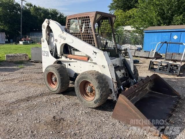 Bobcat S250 Chargeuse compacte