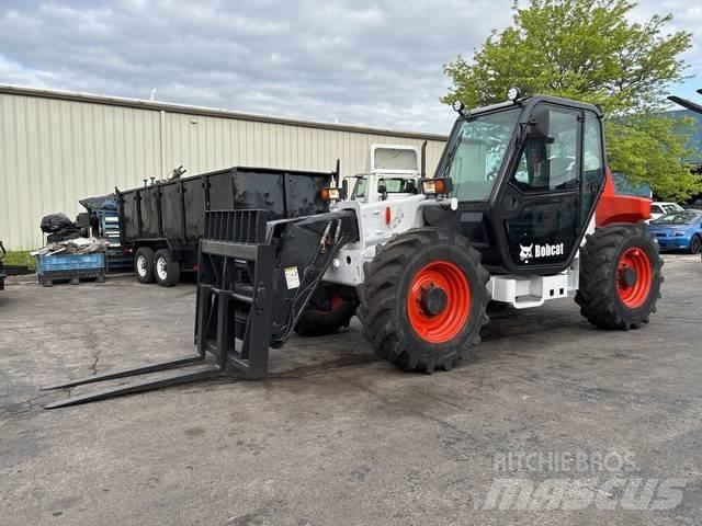 Bobcat V723 Chariot télescopique