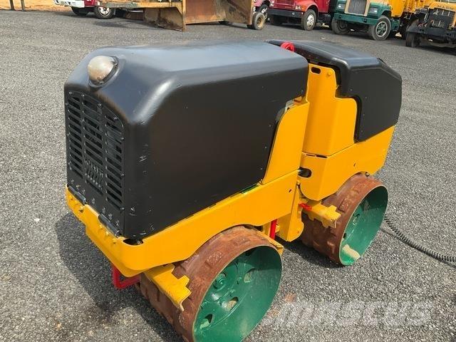 Bomag  Compacteur de sol