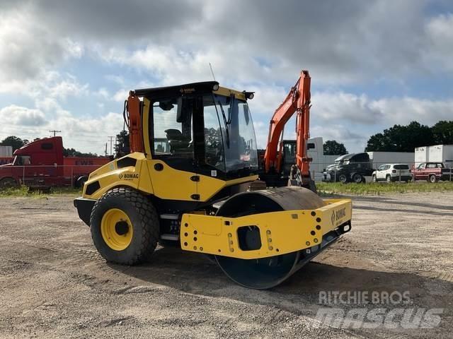 Bomag BW177D-5 Rouleaux monocylindre