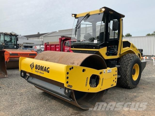 Bomag BW211 D Rouleaux monocylindre