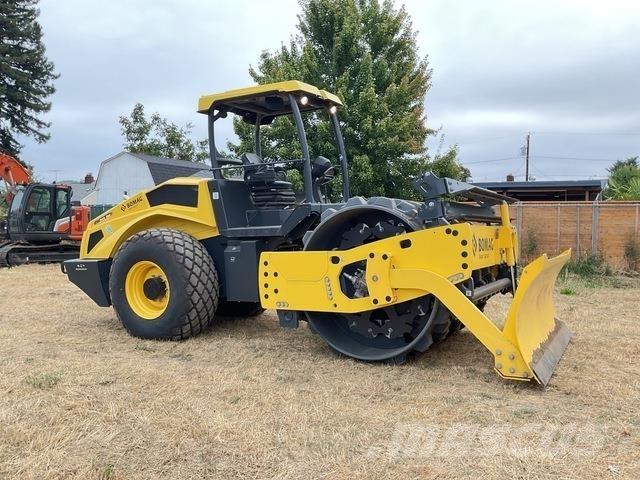 Bomag BW213DH Rouleaux monocylindre