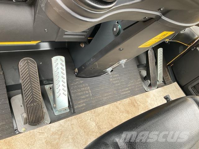Bomag BW24RH Rouleaux monocylindre