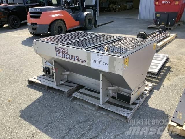 Boss Forge 1.5 Sableuse et saleuse