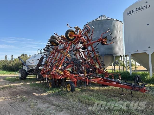 Bourgault 8810 Semoir