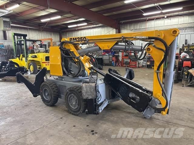 Brokk BM250E Construction - Autres