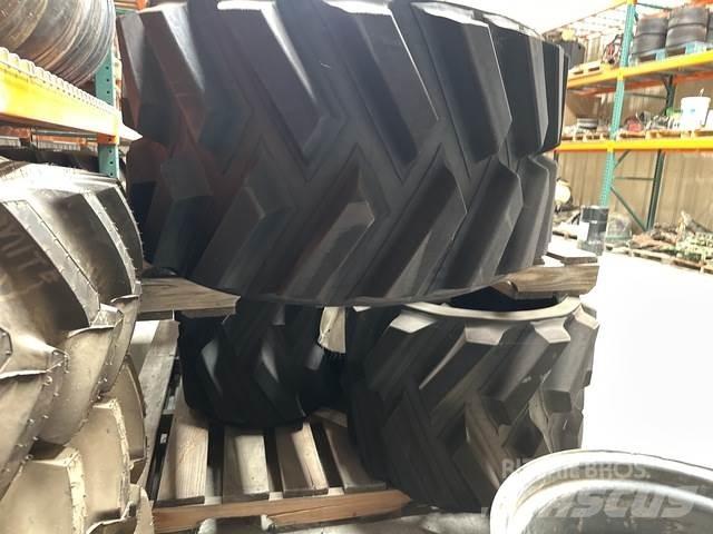  Camso AG 6500 Chenilles