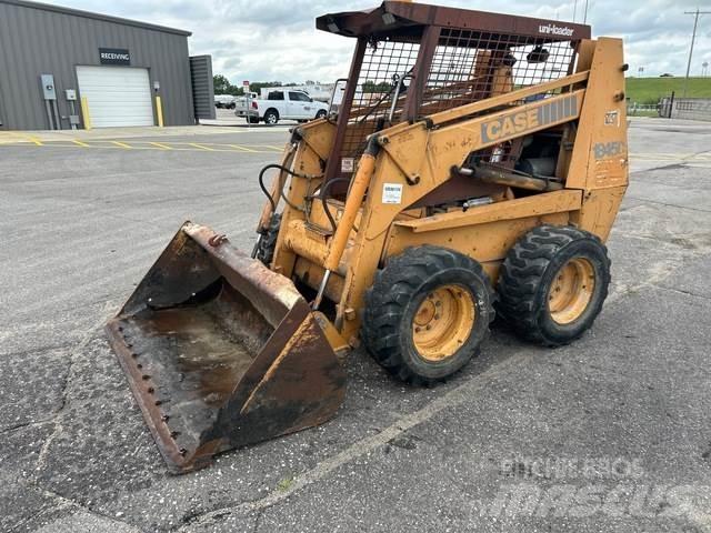 CASE 1845C Chargeuse compacte