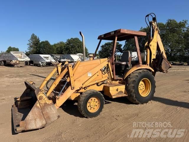 CASE 580 Tractopelle