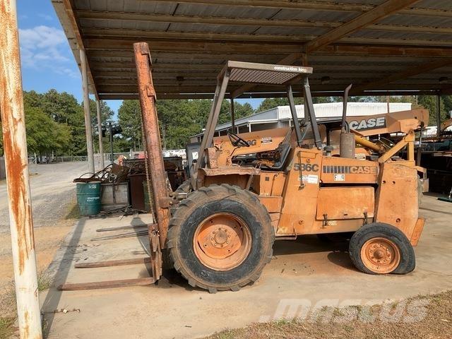 CASE 586C Chariot tout terrain