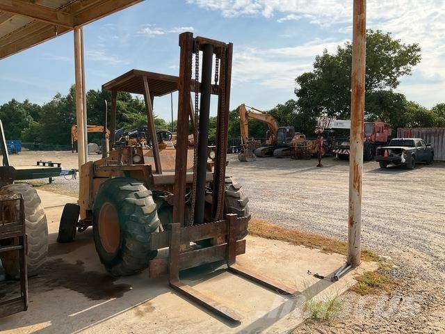 CASE 586C Chariot tout terrain