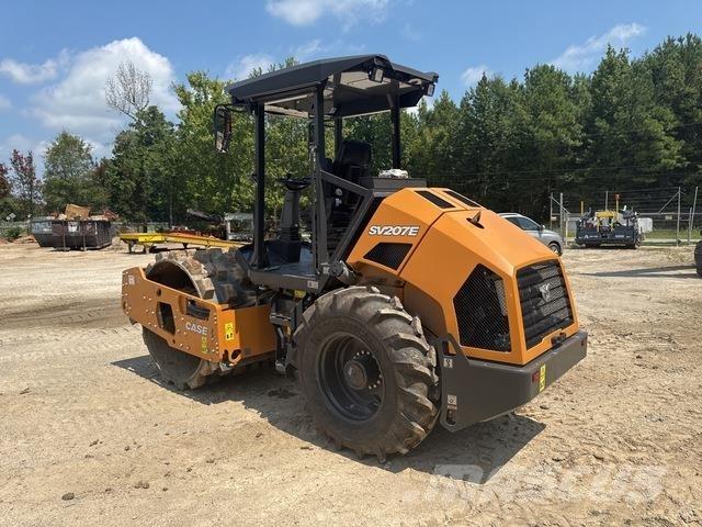 CASE SV207E Rouleaux monocylindre