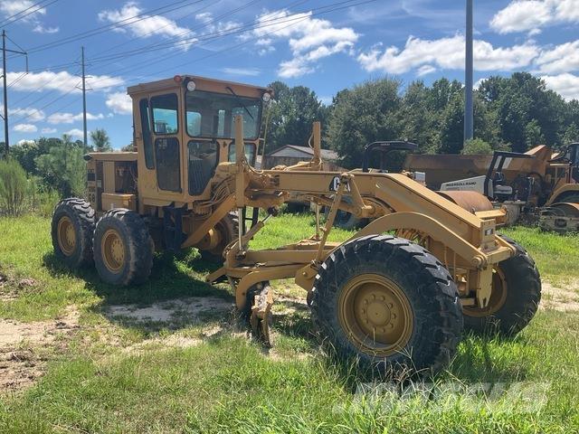 CAT 120G Niveleuse