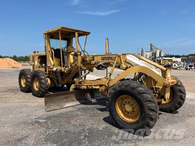CAT 12G Niveleuse