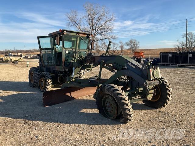 CAT 130G MIL Niveleuse