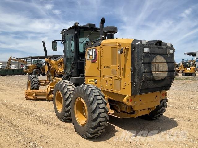 CAT 140 Niveleuse