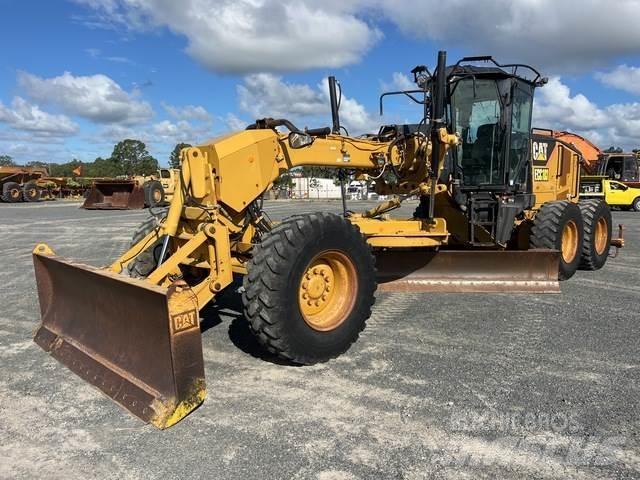 CAT 140M Niveleuse