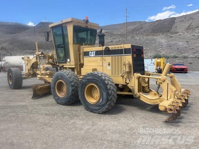 CAT 14H Niveleuse