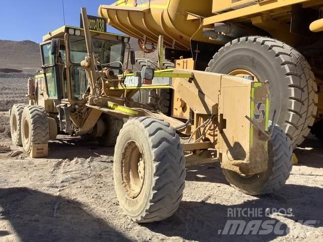 CAT 160H Niveleuse