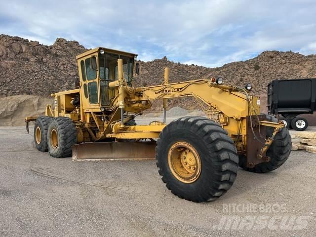 CAT 16G Niveleuse