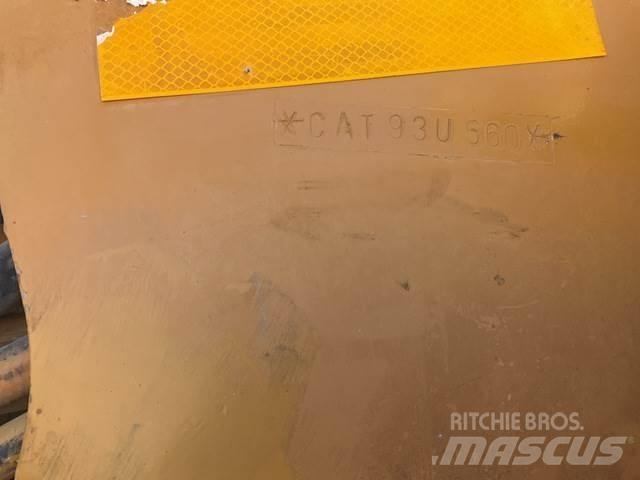 CAT 16G Niveleuse