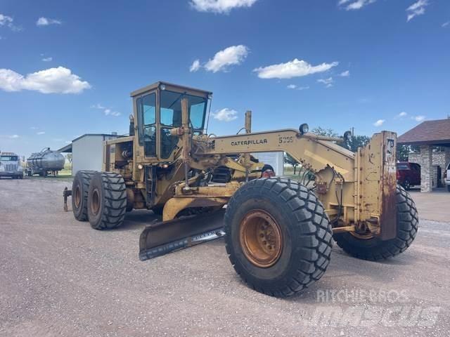 CAT 16G Niveleuse
