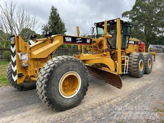 CAT 16H Niveleuse