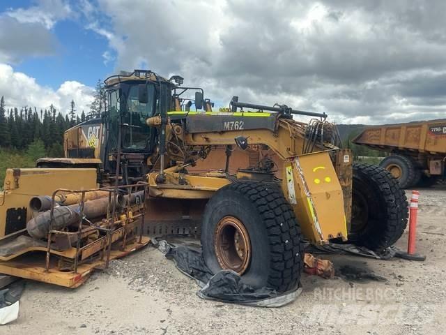 CAT 16M Niveleuse