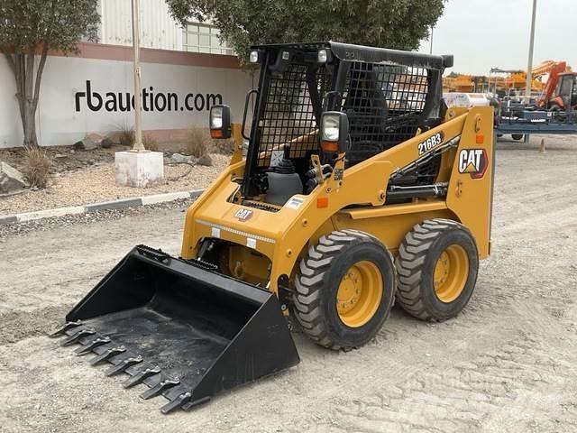 CAT 216B3 Chargeuse compacte