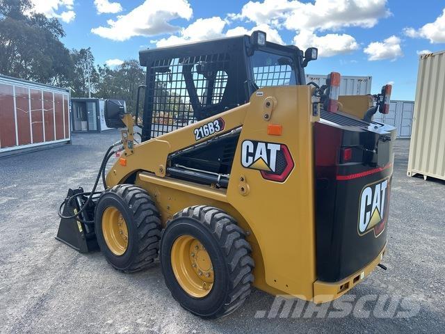 CAT 216B3 Chargeuse compacte