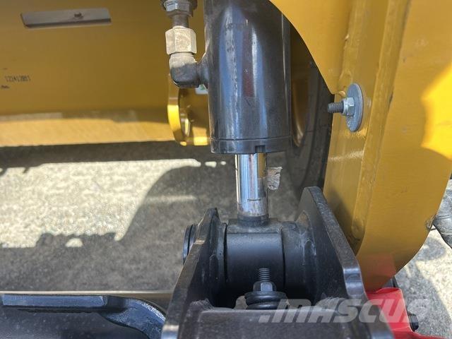 CAT 216B3 Chargeuse compacte