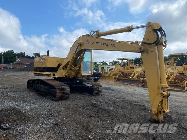 CAT 225 LC Pelle sur chenilles