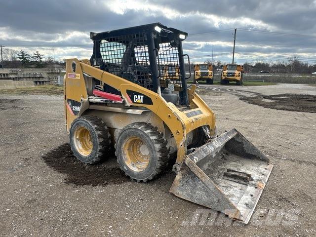CAT 226B 2 Chargeuse compacte