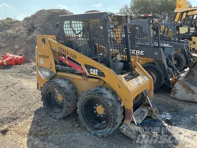 CAT 226B3 Chargeuse compacte