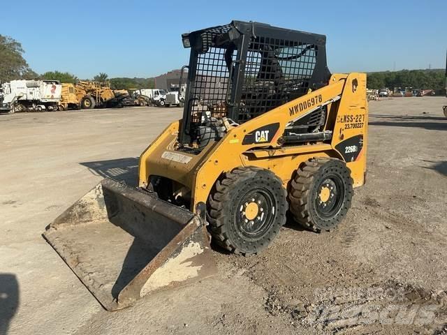 CAT 226B3 Chargeuse compacte