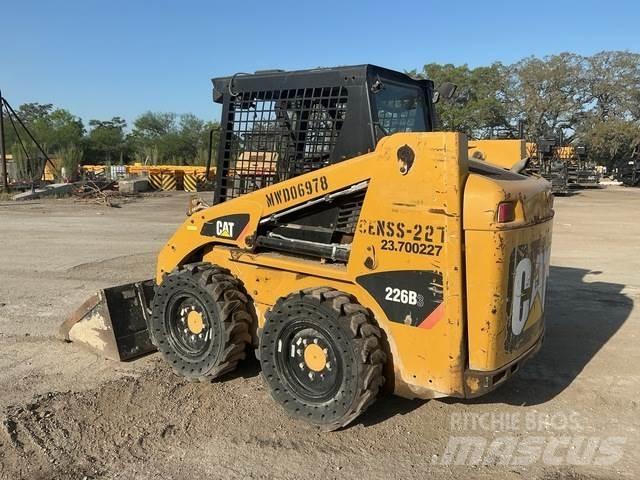CAT 226B3 Chargeuse compacte