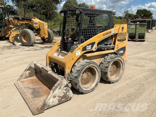 CAT 226B3 Chargeuse compacte