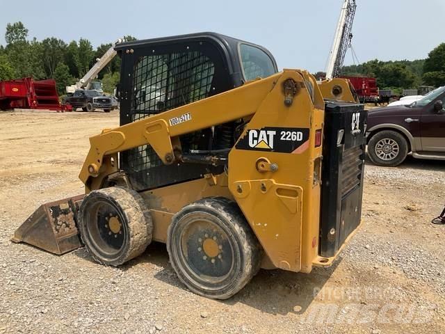 CAT 226D Chargeuse compacte